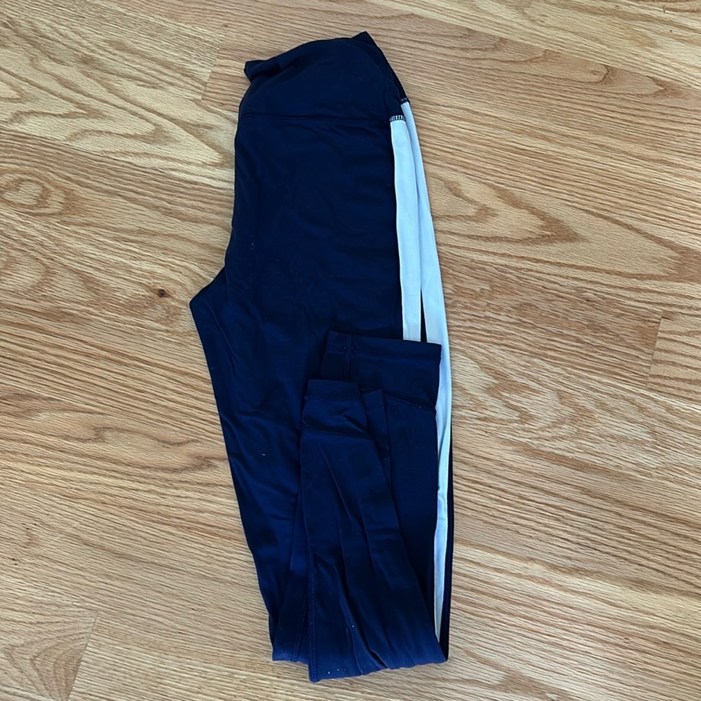 Stori leggings.